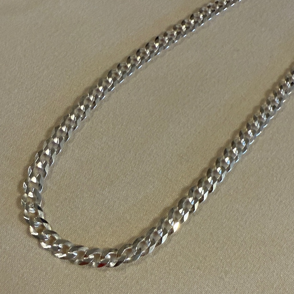 Elegant 925 Sterling Silver Cuban Chain